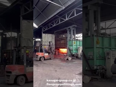 Предварительно нагретые слитки, перемещенные из Фуренса для ковки фланцев из нержавеющей стали/углеродистой стали